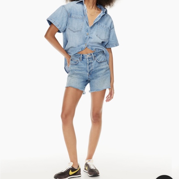 The Ex-Boyfriend Midi Denim Short
Relaxed denim cut-off shorts - Picture 2 of 5